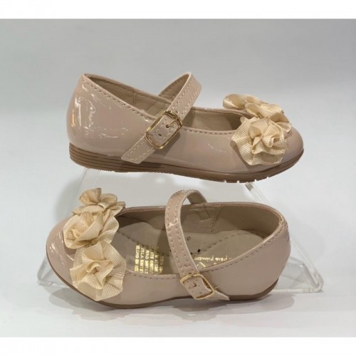 Zapato Verano Jakuna Beige Charol para Niña